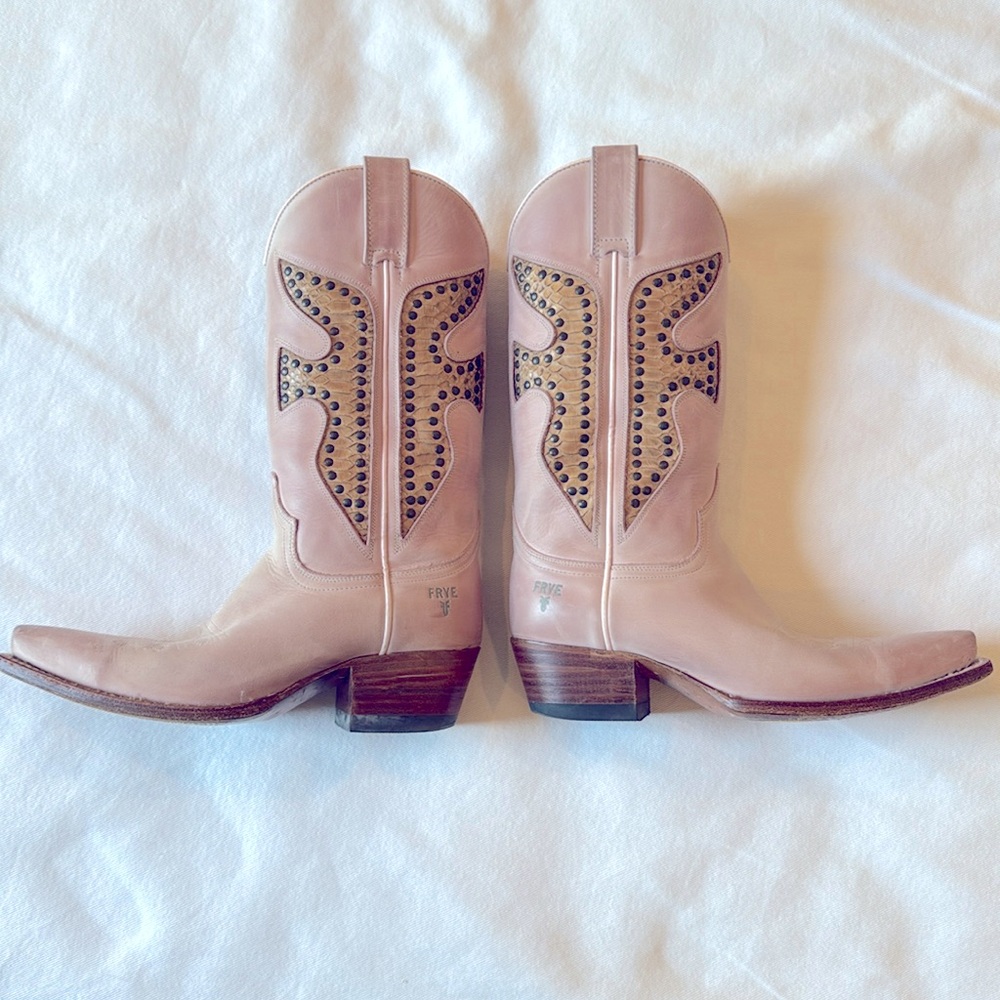 Women’s Frye light pink leather + python cowboy boots, size 6.5, EUC